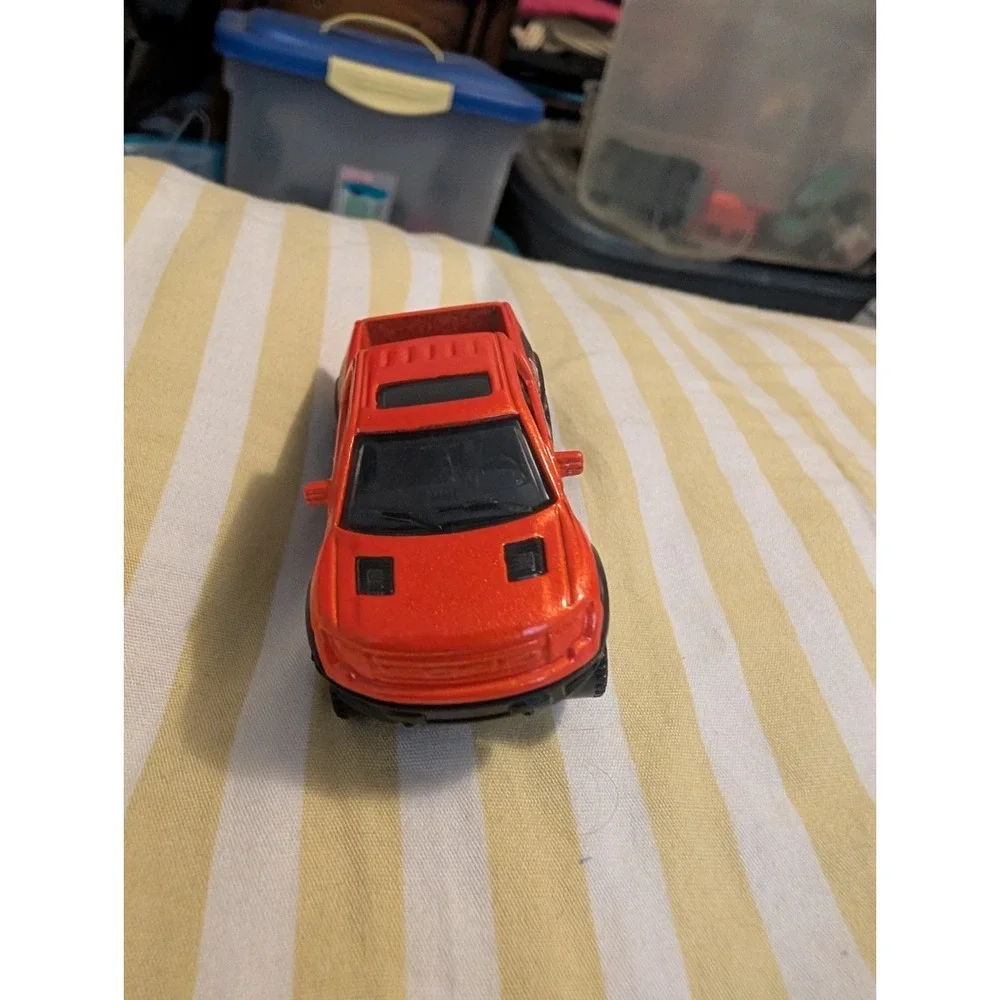 2015 Matchbox 2010 Ford F-150 SVT Raptor 72 Orange Diecast Pickup Truck 1:64